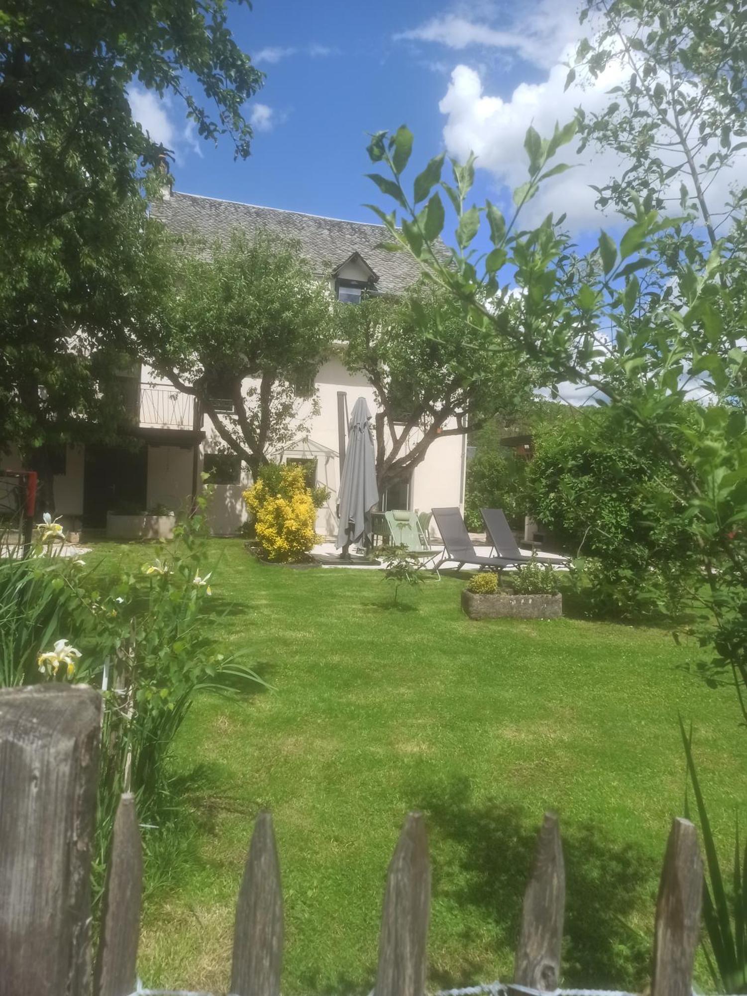 Gite Le Recoules Vila Espalion Exterior foto